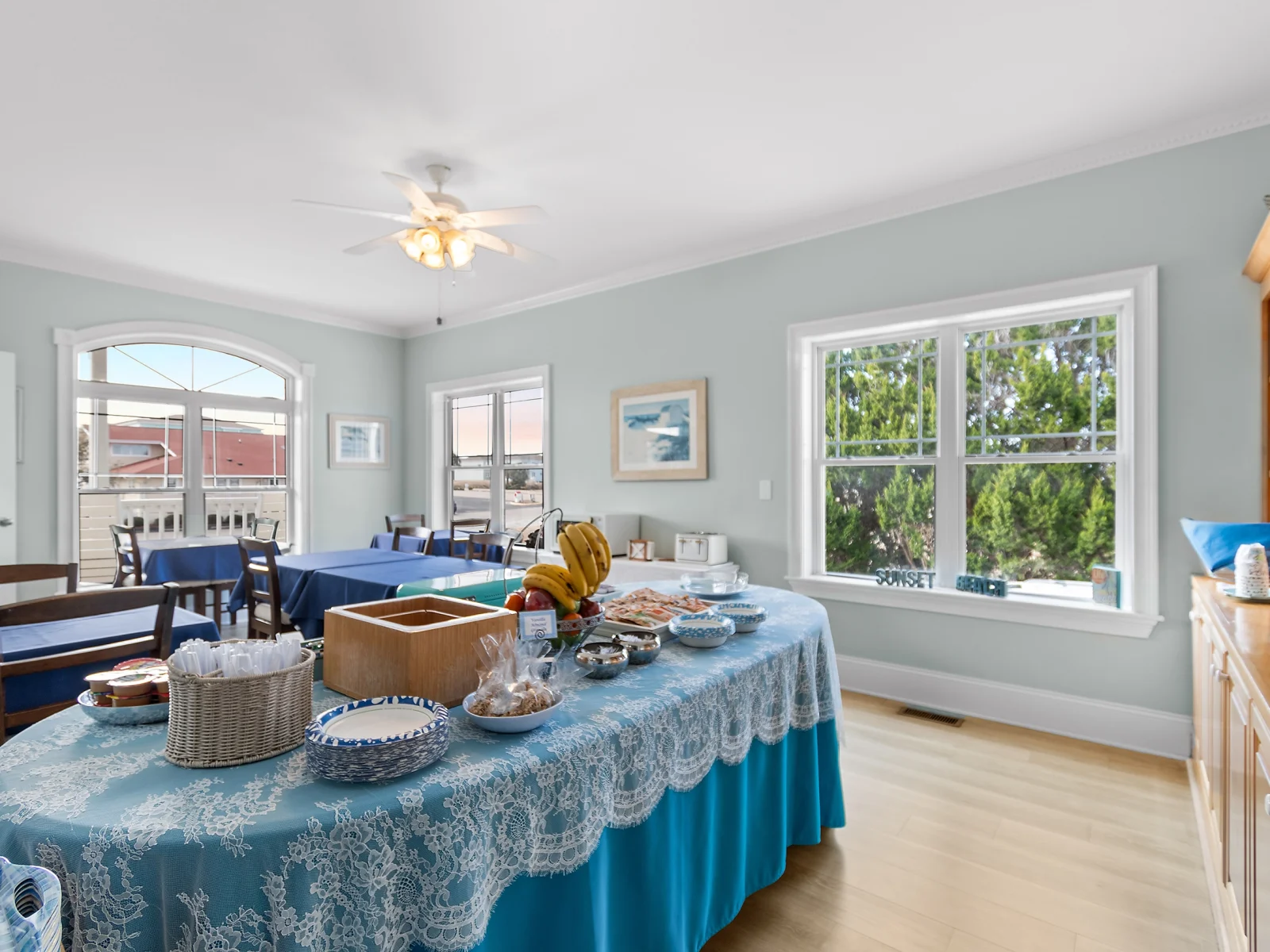 SunsetBreakfastArea - 1